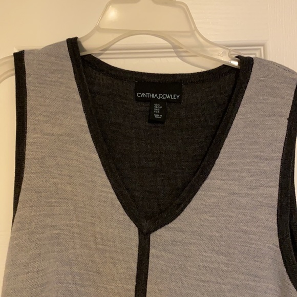 Cynthia Rowley knit tunic with side slits - Picture 2 of 2